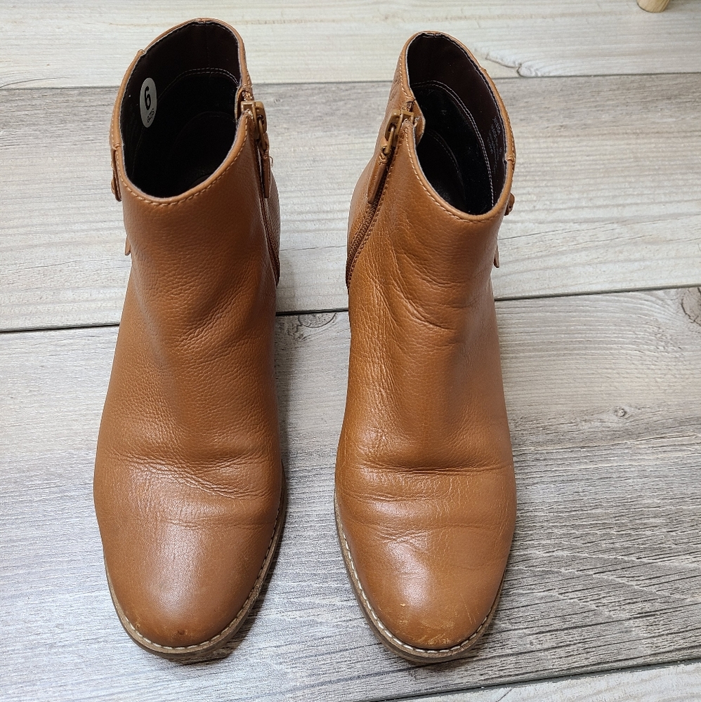 joanna bootie cole haan